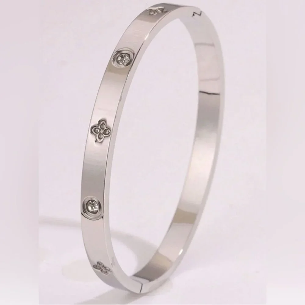 Luxury Inspired Silver Clover & Diamond Crystal Bracelet | Stainless Steel - Picture 2 of 3